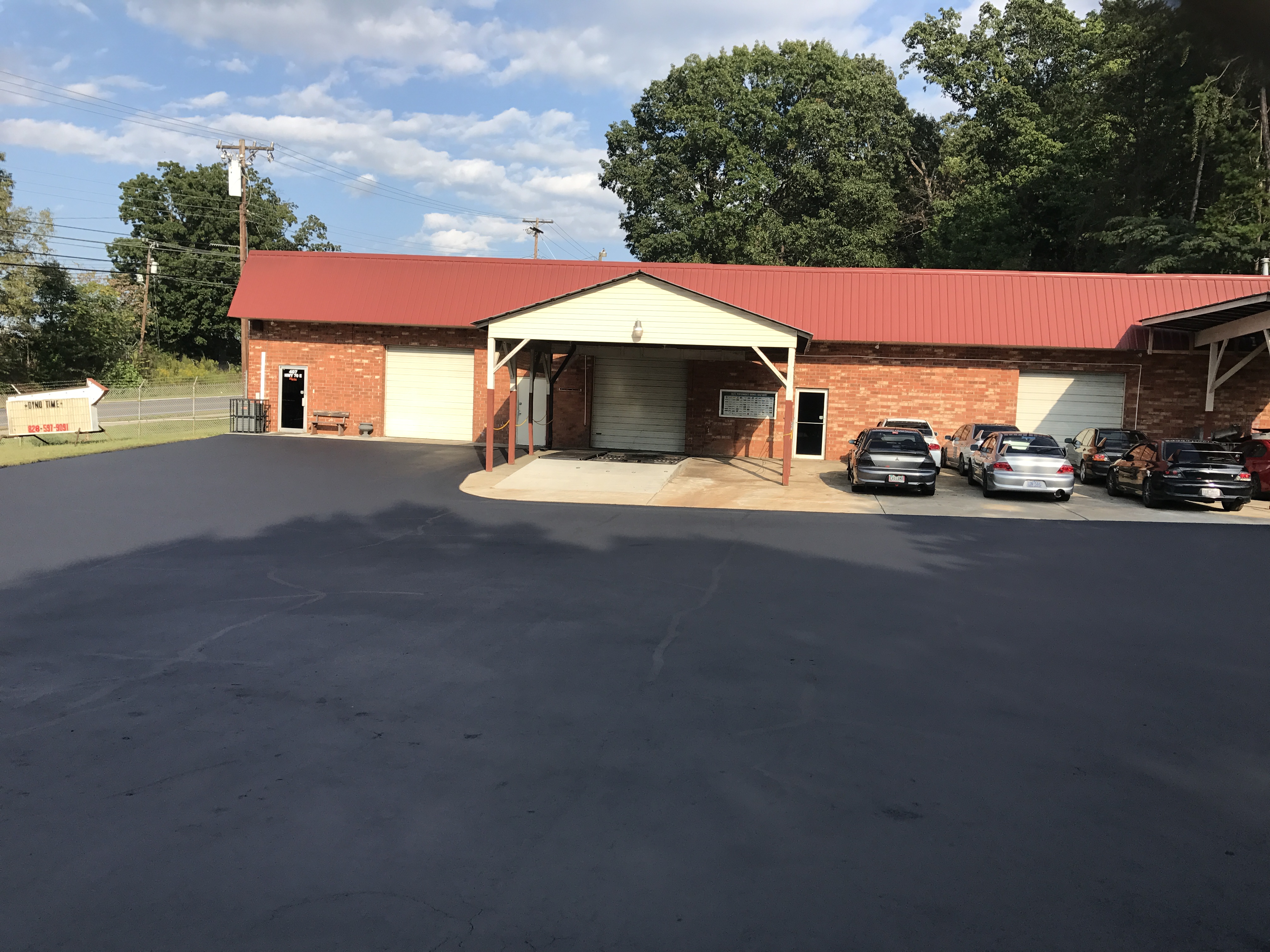 sealcoating and line striping for business lot